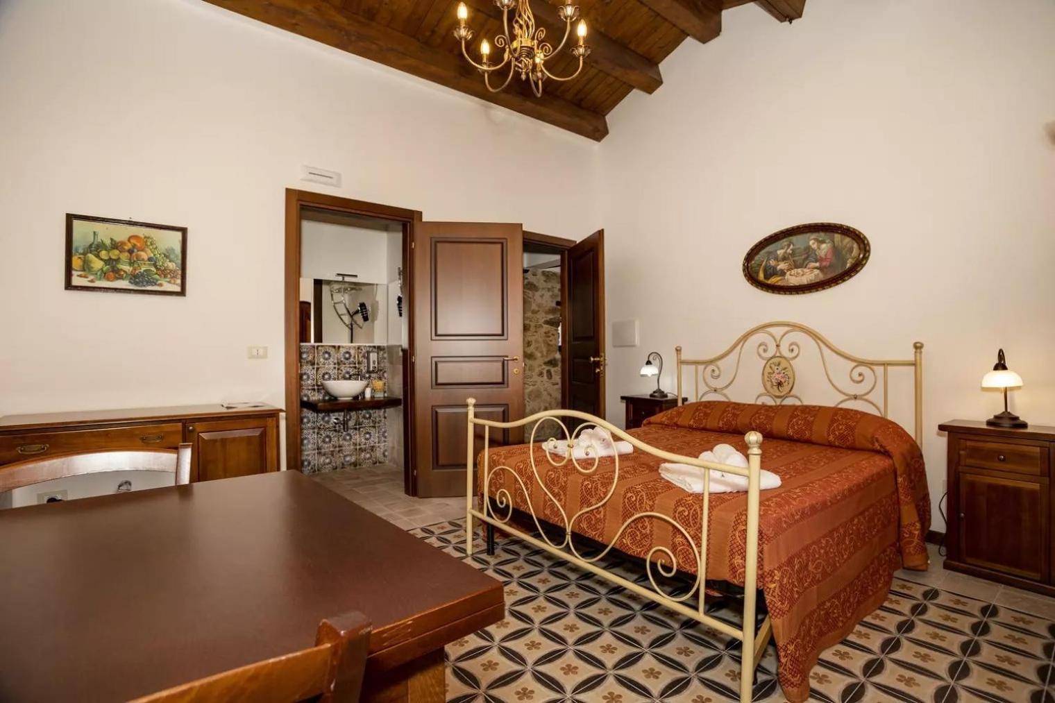 Arcaloro Resort Rooms Luna Sant'Angelo di Brolo Εξωτερικό φωτογραφία